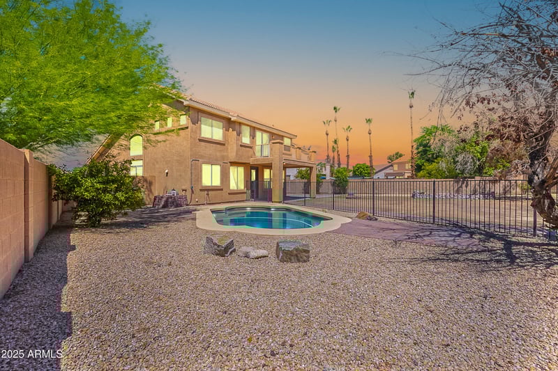 20277 68th Dr, Glendale, AZ 85308