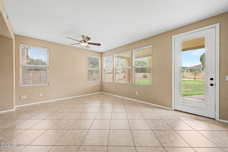 20277 68th Dr, Glendale, AZ 85308