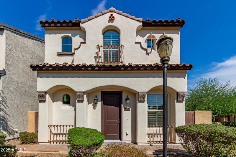 2028 Heartwood Ln, Phoenix, AZ 85022