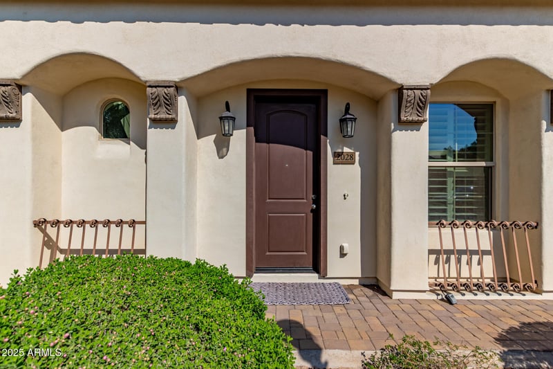 2028 Heartwood Ln, Phoenix, AZ 85022
