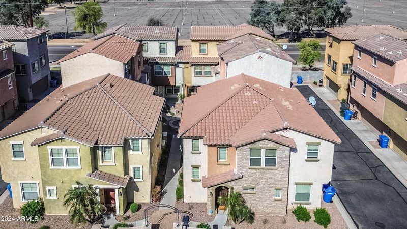 2028 N 78th Glen, Phoenix, AZ 85035