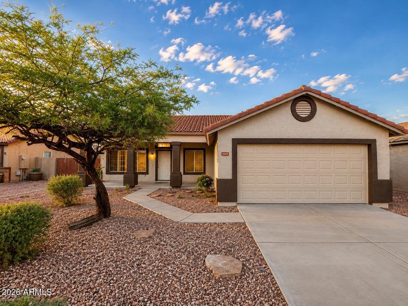 2029 N 87th Dr, Phoenix, AZ 85037
