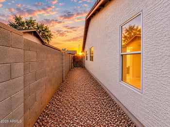 2029 87th Dr, Phoenix, AZ 85037