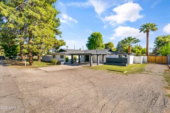 2029 W Shawnee Dr, Chandler, AZ 85224