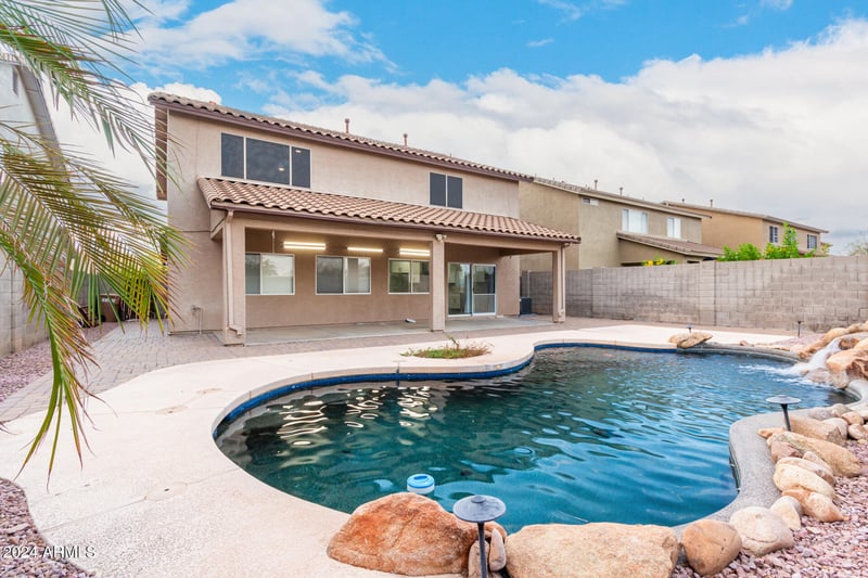 20293 83rd Dr, Peoria, AZ 85382