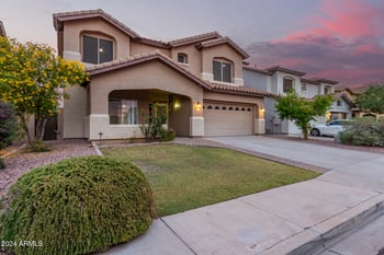 20293 83rd Dr, Peoria, AZ 85382