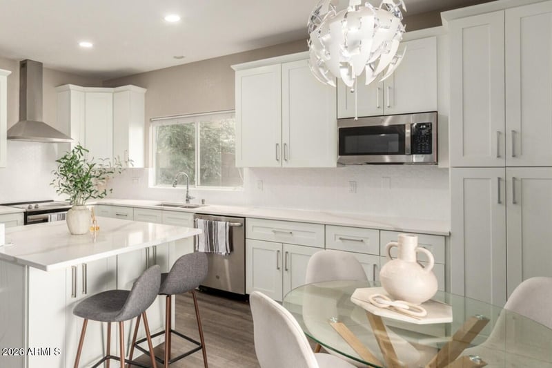 20293 83rd Dr, Peoria, AZ 85382