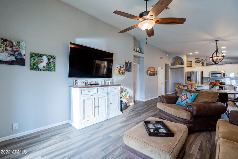 20298 N 51st Dr, Glendale, AZ 85308