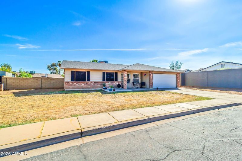 203 E Desert Ln, Gilbert, AZ 85234