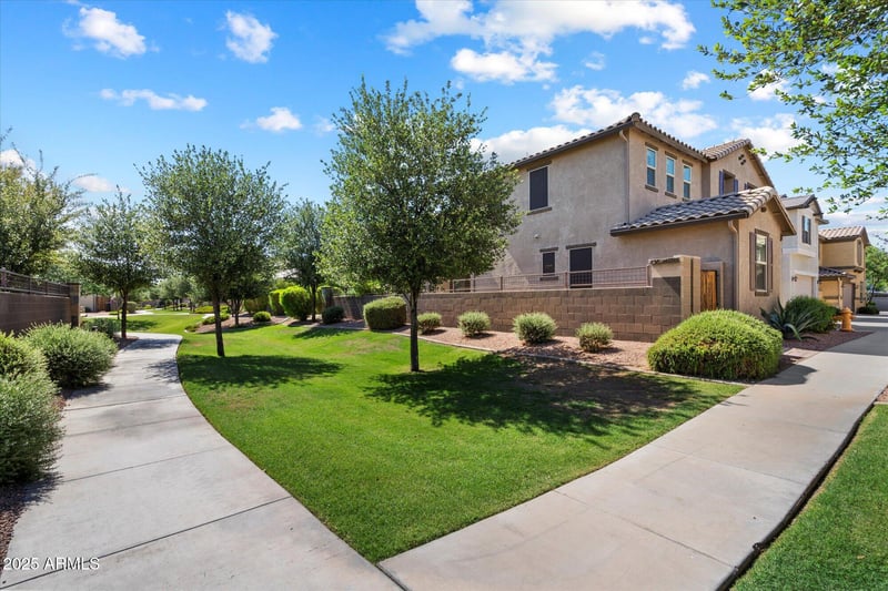 203 Roadrunner Dr, Chandler, AZ 85286