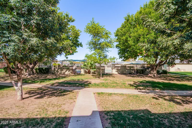 2030 Highland Ave, Phoenix, AZ 85015