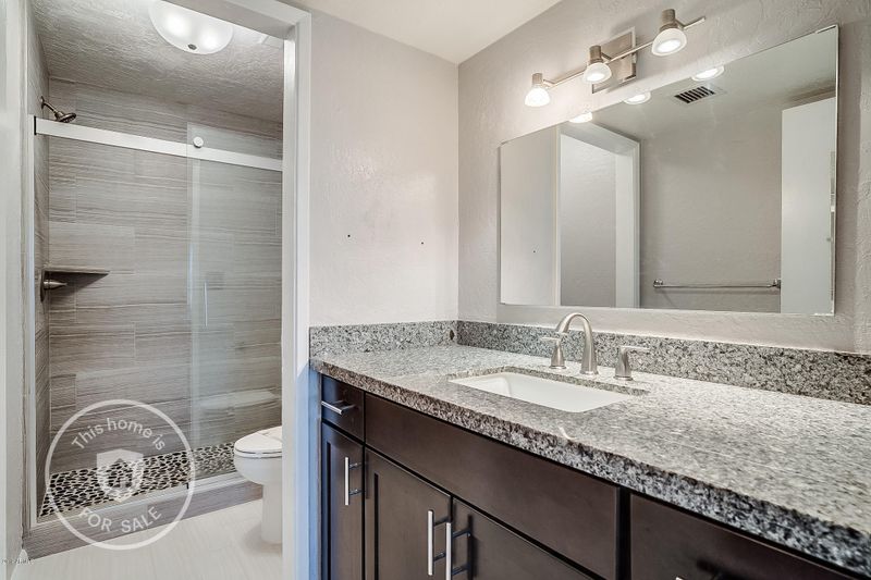 2030 N 51st Way, Phoenix, AZ 85008
