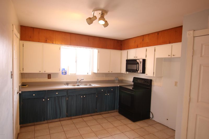 2030 S Coconino Dr, Apache Junction, AZ 85120