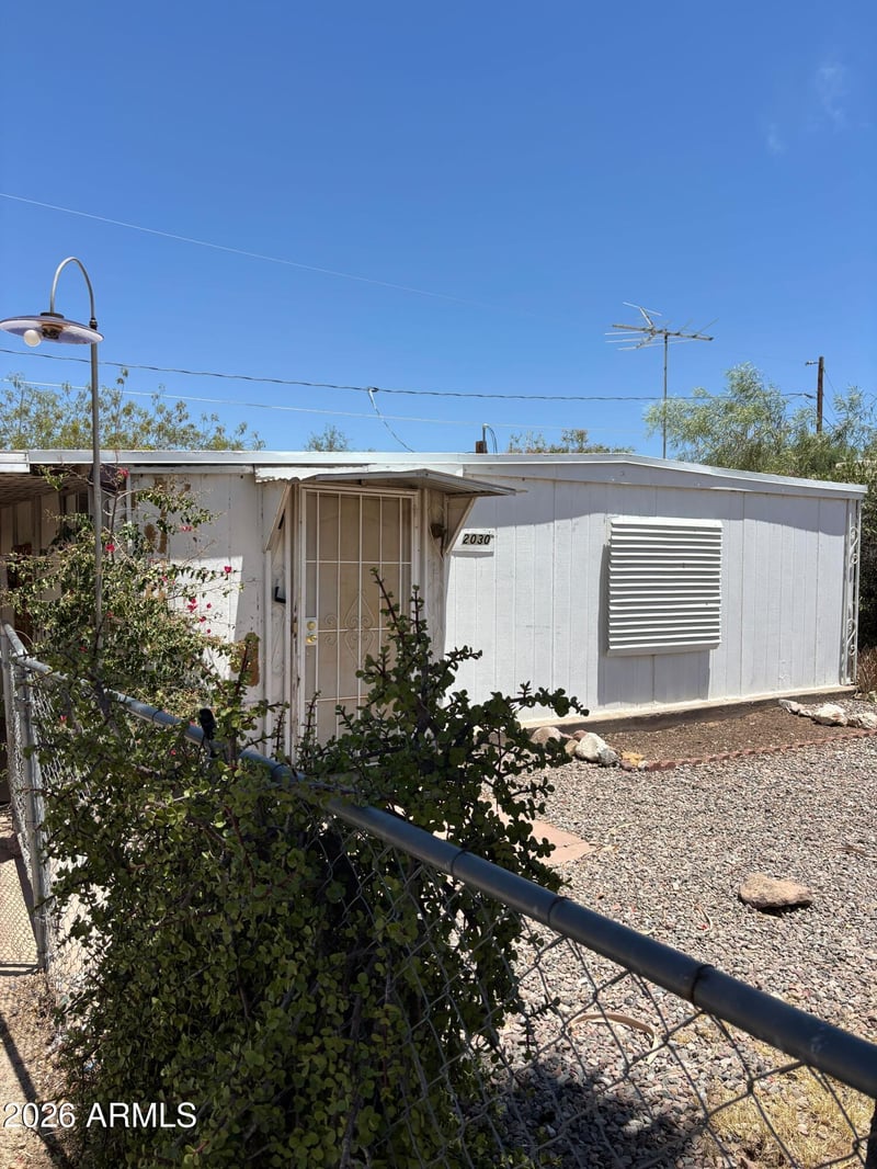 2030 Gregory St, Apache Junction, AZ 85120