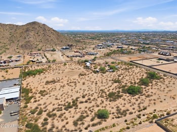2030 W Rolls Rd, San Tan Valley, AZ 85144
