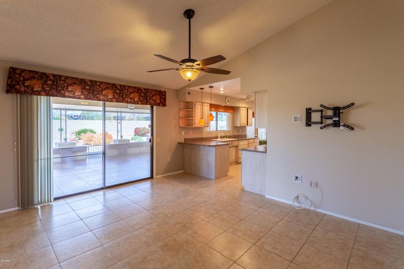 20302 N 145th Dr, Sun City West, AZ 85375