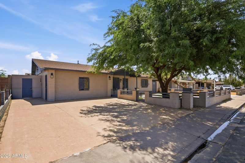 2031 N 55th Ave, Phoenix, AZ 85035