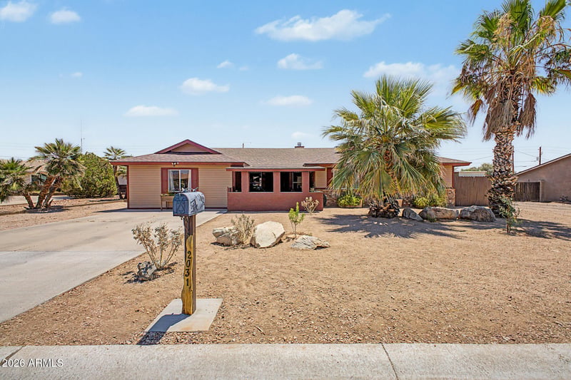 2031 Cactus Rd, Apache Junction, AZ 85119