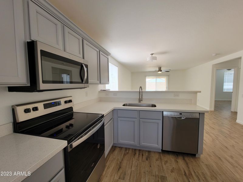 2031 W Renaissance Ave, Apache Junction, AZ 85120