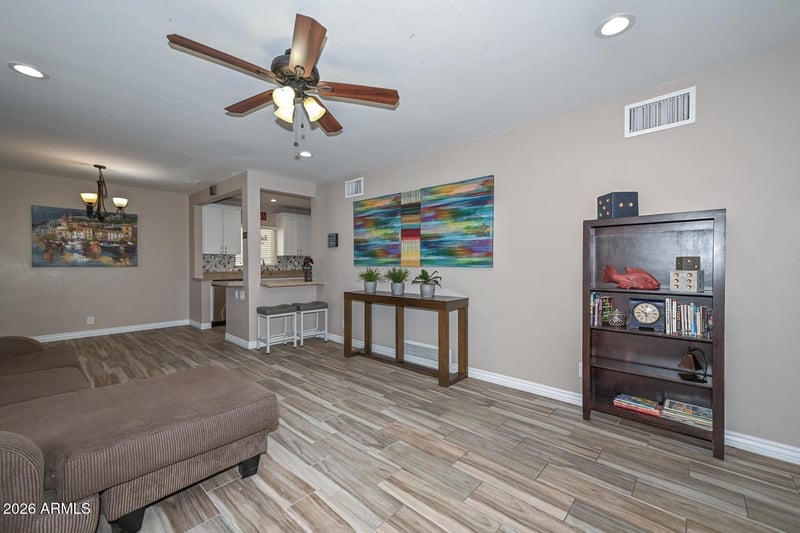 2032 Cheery Lynn Rd, Phoenix, AZ 85016