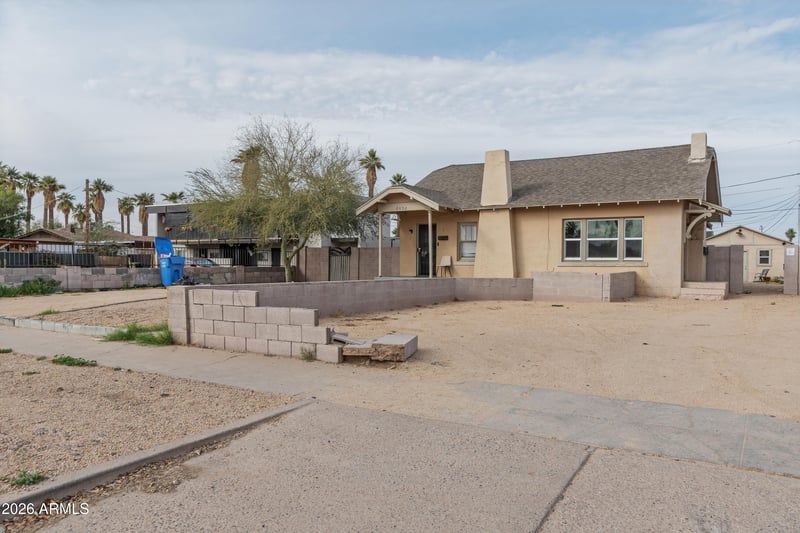 2032 W Adams St, Phoenix, AZ 85009