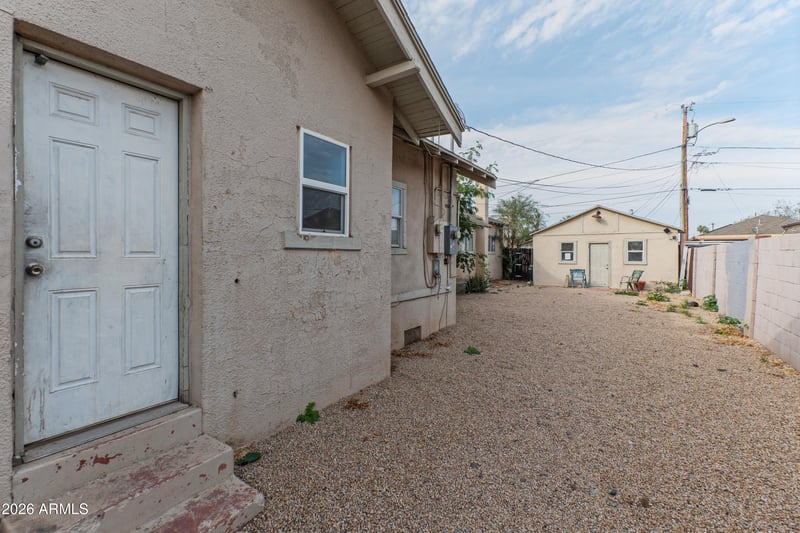 2032 W Adams St, Phoenix, AZ 85009