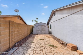 2032 W Meadow Dr, Phoenix, AZ 85023