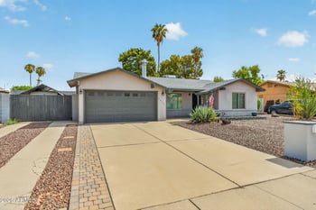 2032 W Meadow Dr, Phoenix, AZ 85023