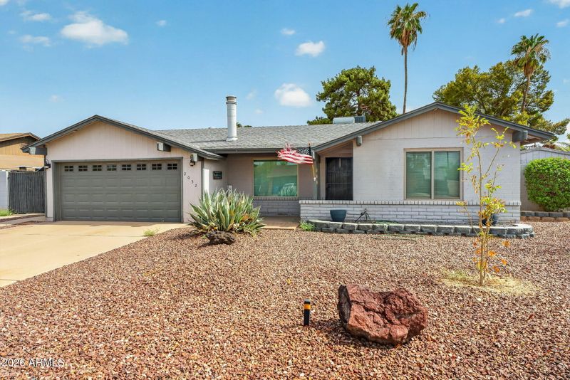 2032 W Meadow Dr, Phoenix, AZ 85023