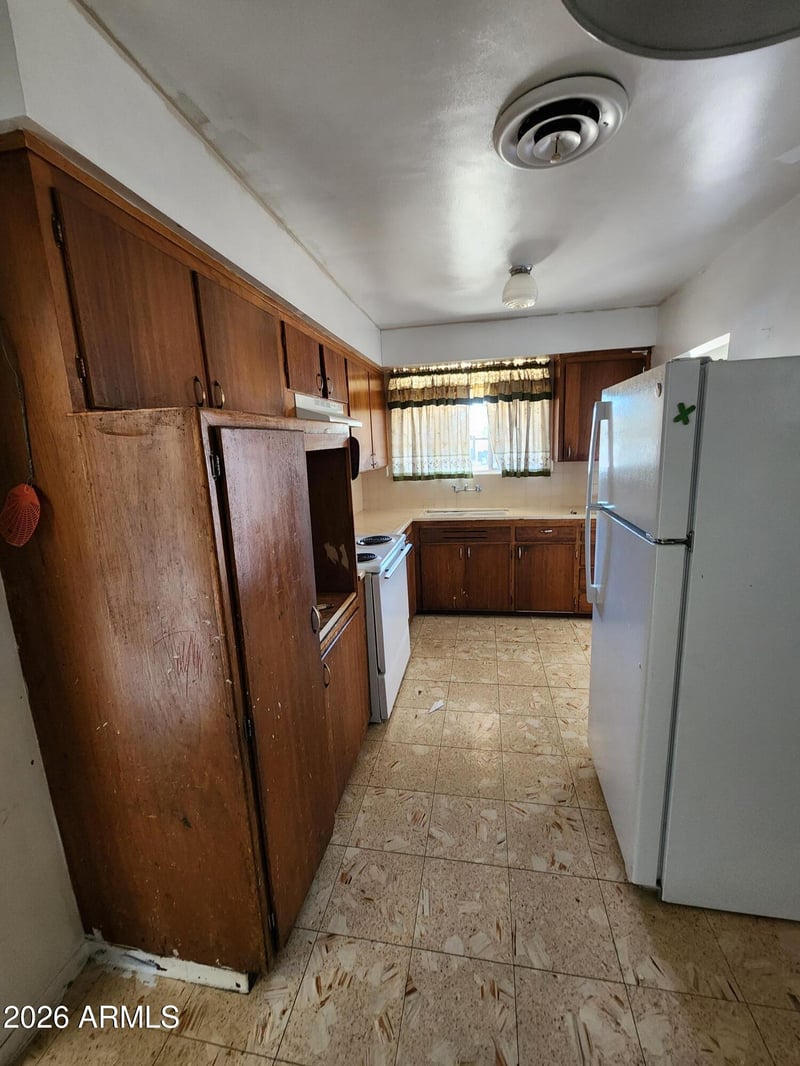 2032 W State Ave, Phoenix, AZ 85021