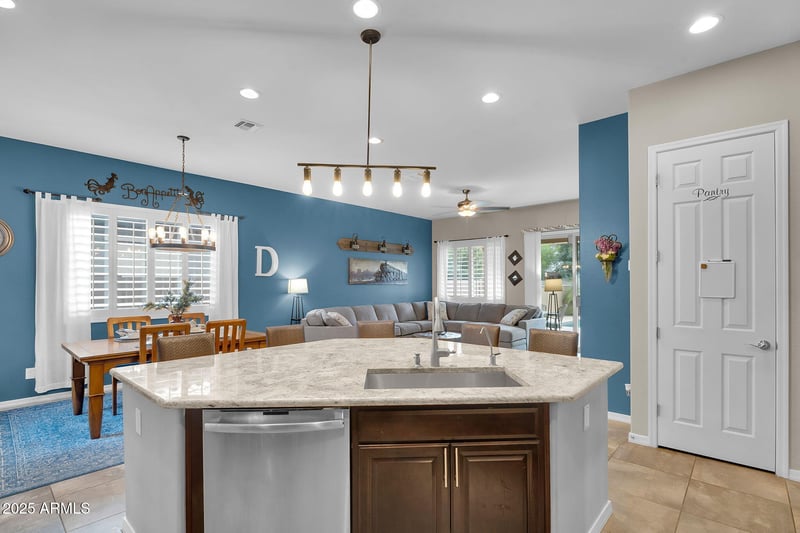 20320 Canary Way, Queen Creek, AZ 85142