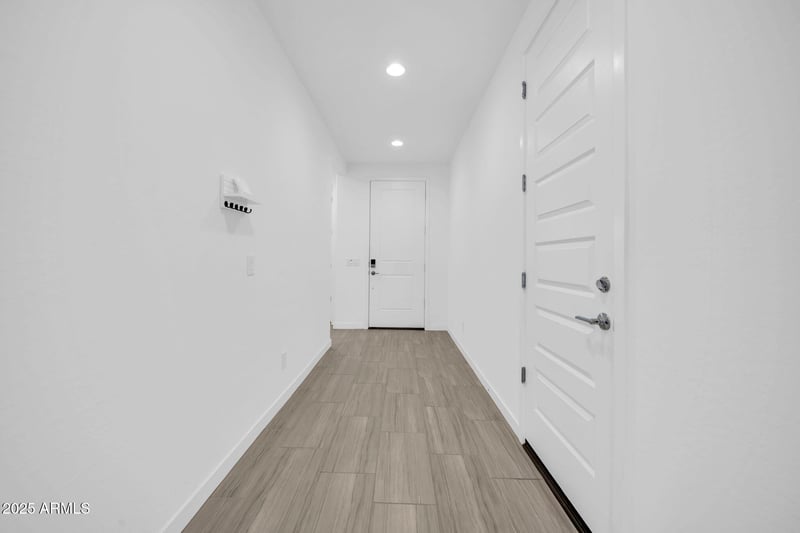 2033 Burnside Trl, Phoenix, AZ 85085