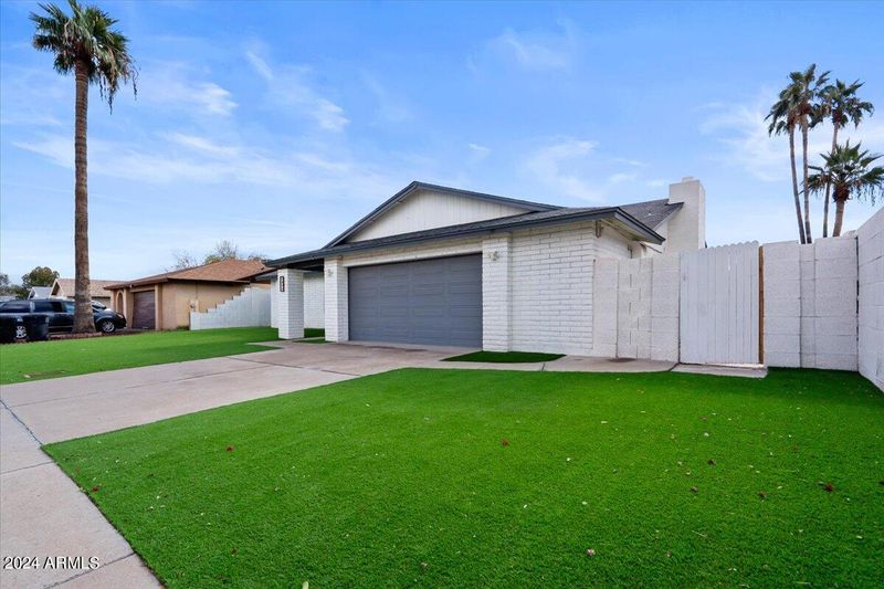 2033 E Edgewood Ave, Mesa, AZ 85204
