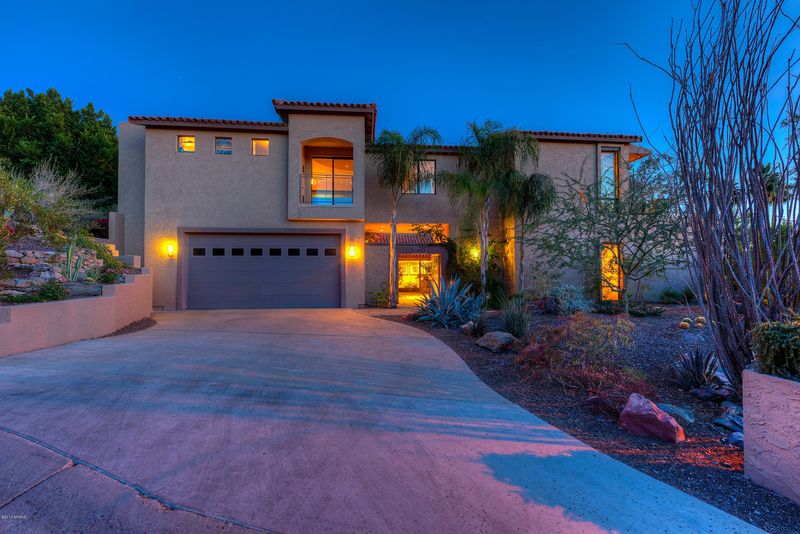 2033 E Vista Ave, Phoenix, AZ 85020
