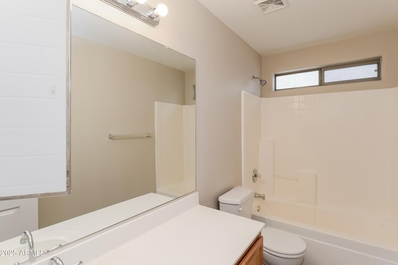 2033 Green Tree Dr, San Tan Valley, AZ 85144