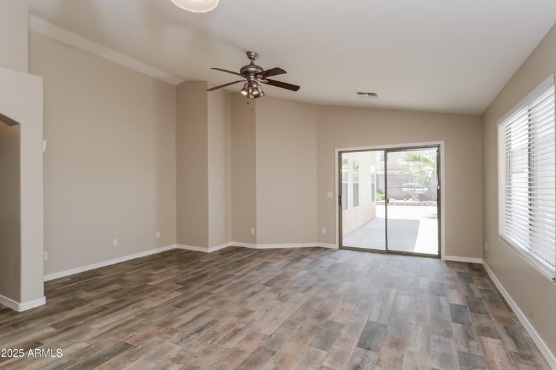 2033 Green Tree Dr, San Tan Valley, AZ 85144