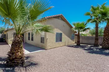 2033 Green Tree Dr, San Tan Valley, AZ 85144
