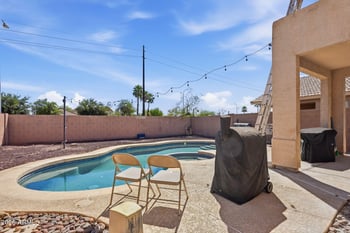 2033 107th Dr, Avondale, AZ 85392