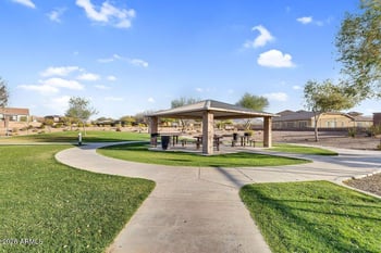 2033 Saddlebrook Rd, Gilbert, AZ 85298