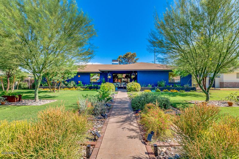 2033 W Edgemont Ave, Phoenix, AZ 85009