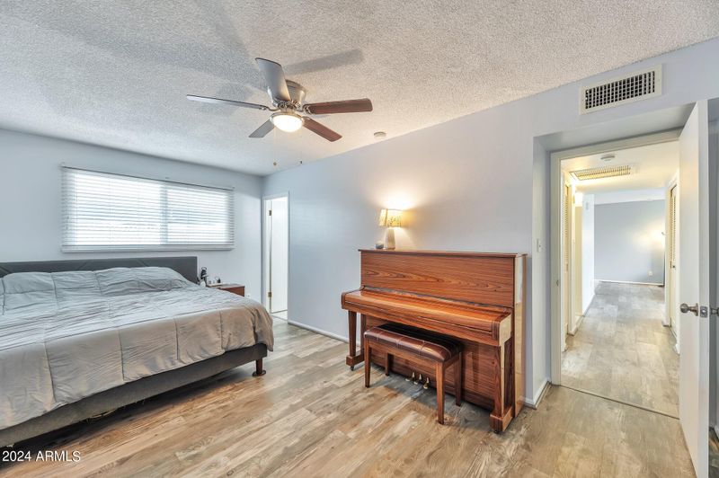 2033 W Elm St, Phoenix, AZ 85015