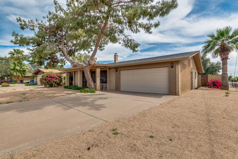 2033 W Palmaire Ave, Phoenix, AZ 85021