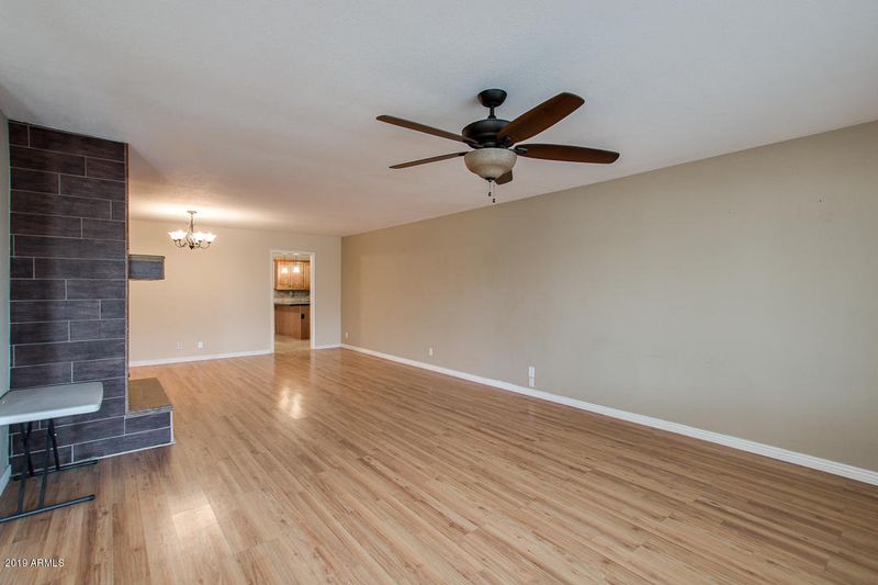 2033 W Palmaire Ave, Phoenix, AZ 85021