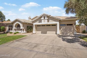 2034 Dias Dr, Gilbert, AZ 85234