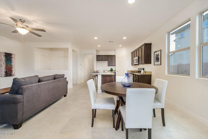 2034 E Paradise Ln, Phoenix, AZ 85022