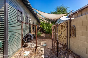 2034 Mitchell St, Phoenix, AZ 85006