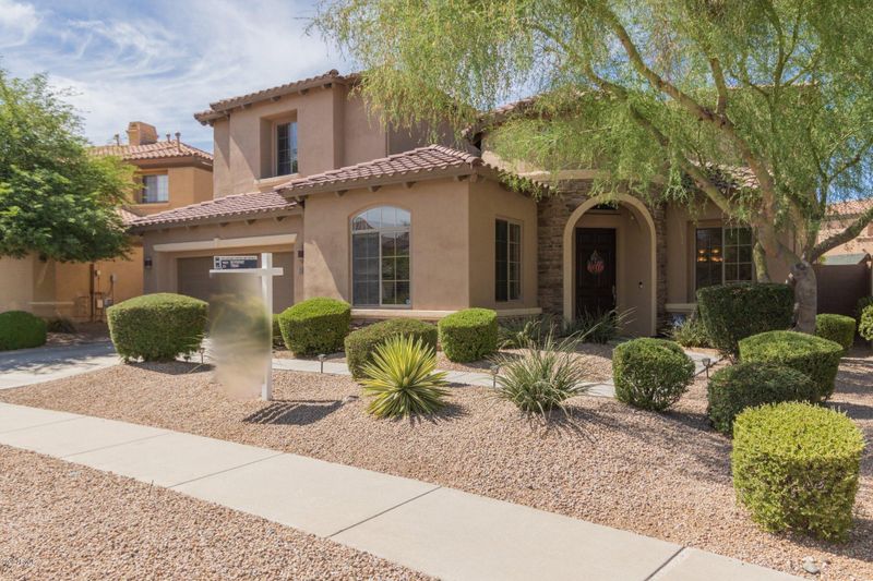 2034 W Gloria Ln, Phoenix, AZ 85085