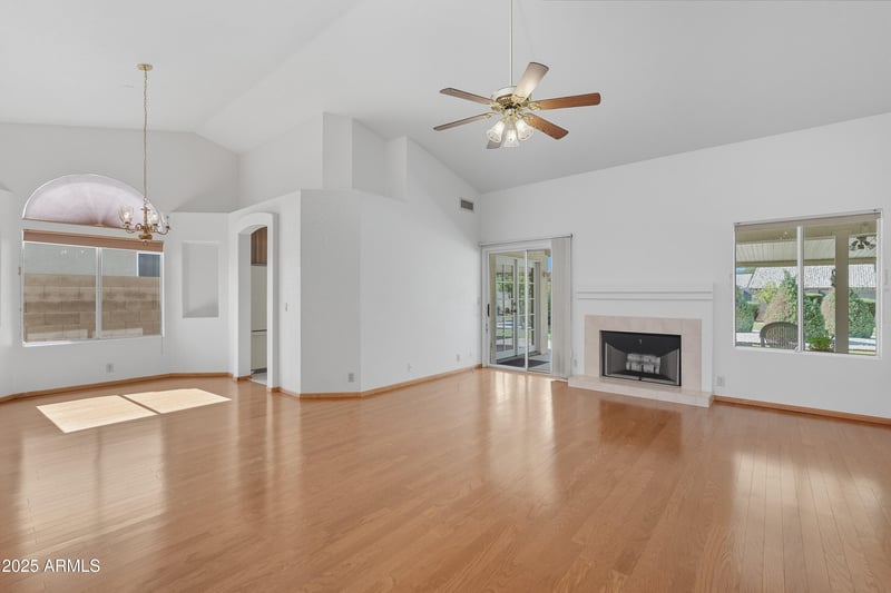 20352 109th Ln, Peoria, AZ 85373