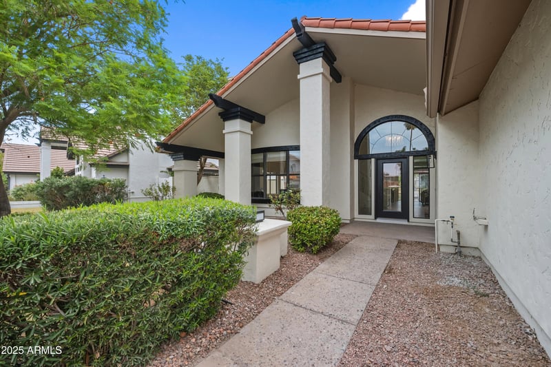 2036 Catamaran Dr, Gilbert, AZ 85234