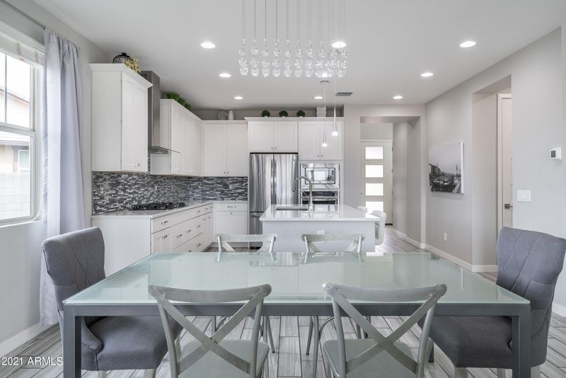 2036 S Henry Ln, Gilbert, AZ 85295